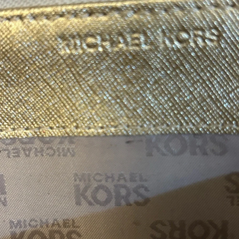 Michael Kors Illustrations Gold Stars Continental Travel Wallet Signature